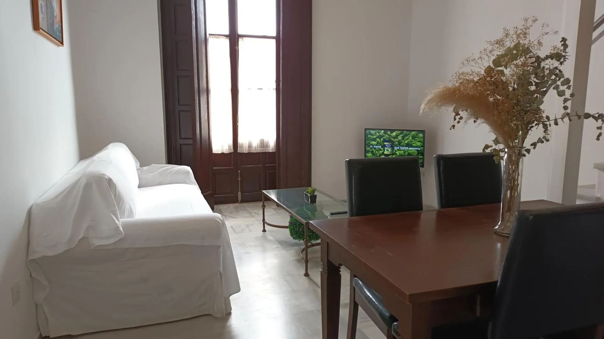 Apartamentos Larga 70 El Puerto de Santa Maria Spain